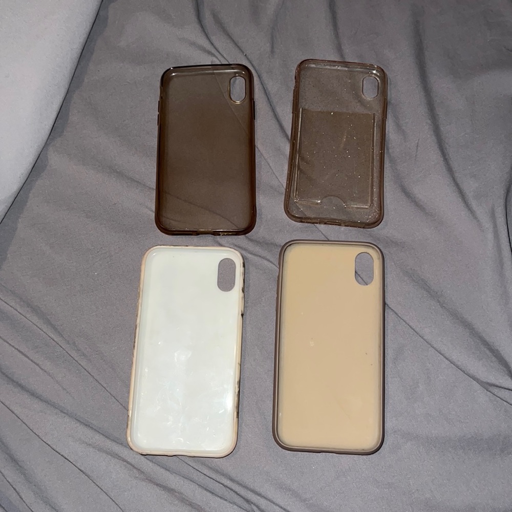 4 IPhone XR cases
